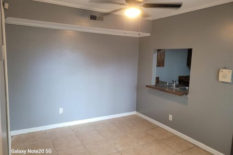 Touwnhouse à louer à Orlando, Floride: 2 chambres, 96.43 m2 № 1832083 - photo 10