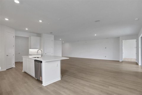 House in Parrish, Florida 4 bedrooms, 249.81 sq.m. № 2229159 - photo 27