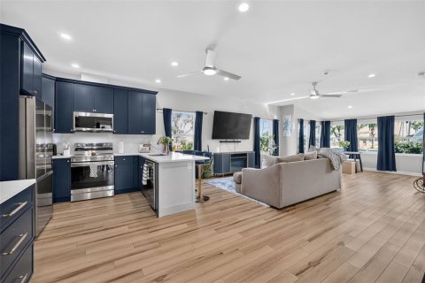 Villa ou maison à vendre à Holly Hill, Floride: 2 chambres, 106.65 m2 № 2398304 - photo 3