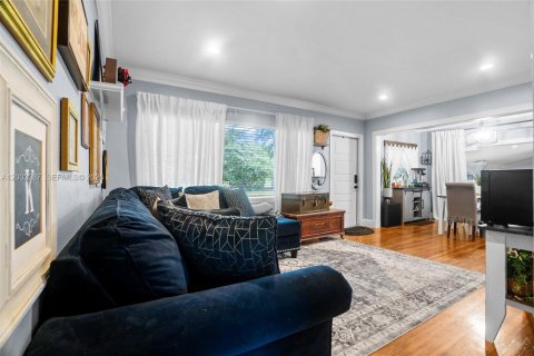 House in Plantation, Florida 3 bedrooms, 102.19 sq.m. № 2069044 - photo 18