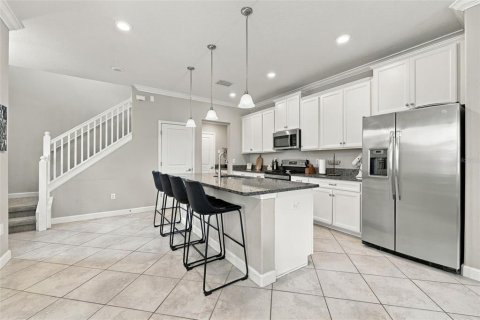 Townhouse in Tampa, Florida 3 bedrooms, 172.05 sq.m. № 2381002 - photo 5