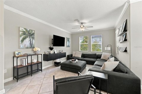 Townhouse in Tampa, Florida 3 bedrooms, 172.05 sq.m. № 2381002 - photo 10