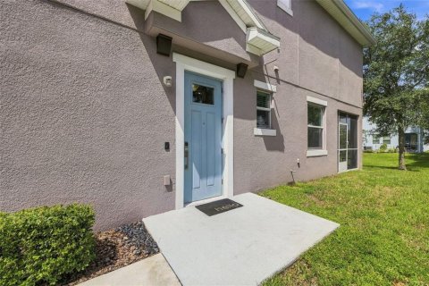 Townhouse in Tampa, Florida 3 bedrooms, 172.05 sq.m. № 2381002 - photo 2