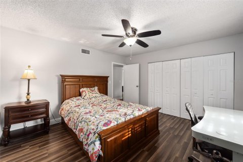 Copropriété à vendre à Gainesville, Floride: 1 chambre, 65.22 m2 № 1904538 - photo 12