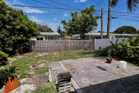 Снять в аренду виллу или дом в Бока-Ратон, Флорида 3 комнаты, 110м2, № 2269208 - фото 11