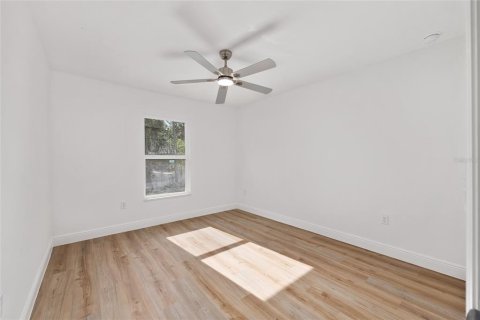 House in Belleview, Florida 3 bedrooms, 128.95 sq.m. № 1755040 - photo 27