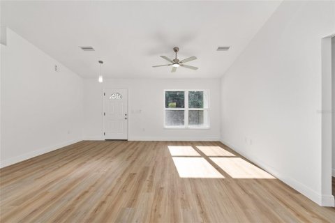 House in Belleview, Florida 3 bedrooms, 128.95 sq.m. № 1755040 - photo 8