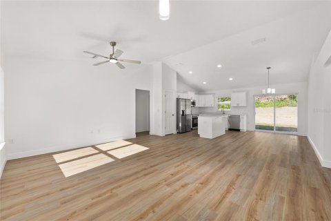 House in Belleview, Florida 3 bedrooms, 128.95 sq.m. № 1755040 - photo 5
