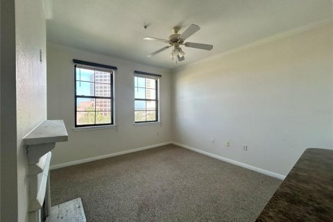 Condo in Orlando, Florida, 1 bedroom № 2395990 - photo 4