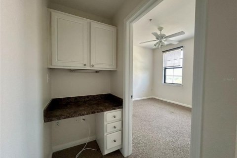 Condo in Orlando, Florida, 1 bedroom № 2395990 - photo 8