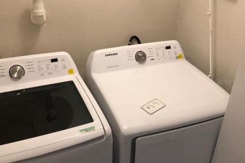Condominio en alquiler en Orlando, Florida, 1 dormitorio, 82.68 m2 № 1855892 - foto 11