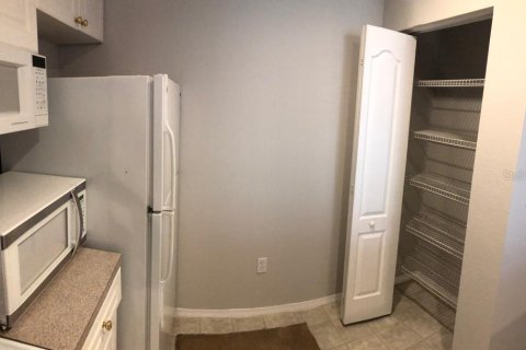 Condominio en alquiler en Orlando, Florida, 1 dormitorio, 82.68 m2 № 1855892 - foto 3