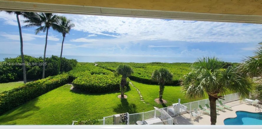 Кондоминиум с 2 спальнями в Сент-Луси, Флорида № 1934738