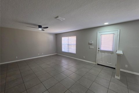 Touwnhouse à louer à Valrico, Floride: 3 chambres, 130.81 m2 № 2430846 - photo 5