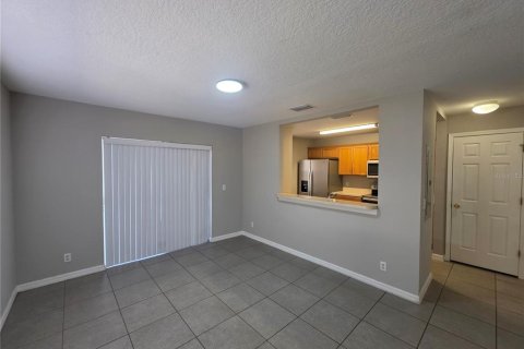Touwnhouse à louer à Valrico, Floride: 3 chambres, 130.81 m2 № 2430846 - photo 3