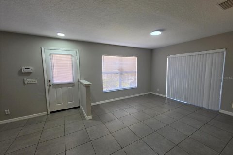 Touwnhouse à louer à Valrico, Floride: 3 chambres, 130.81 m2 № 2430846 - photo 6