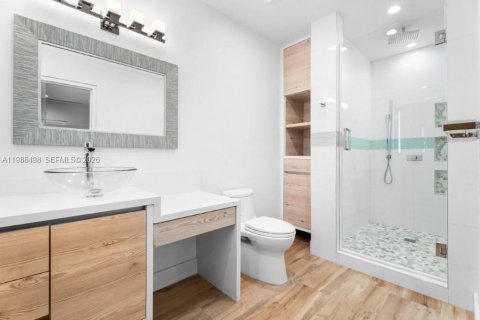 Villa ou maison à vendre à North Miami, Floride: 4 chambres, 339.84 m2 № 2057342 - photo 23