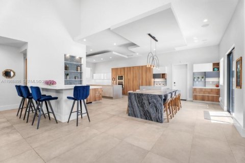 Villa ou maison à vendre à North Miami, Floride: 4 chambres, 339.84 m2 № 2057342 - photo 14