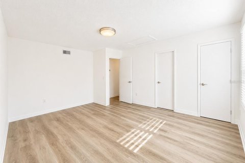 Touwnhouse à louer à Orlando, Floride: 3 chambres, 128.95 m2 № 2284147 - photo 16