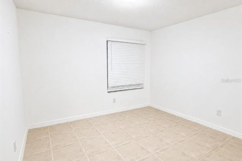 Touwnhouse à louer à Orlando, Floride: 3 chambres, 128.95 m2 № 2284147 - photo 11