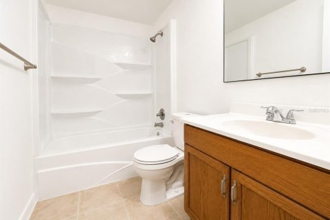 Touwnhouse à louer à Orlando, Floride: 3 chambres, 128.95 m2 № 2284147 - photo 13