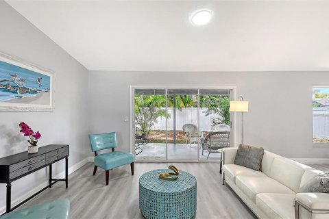 Villa ou maison à vendre à Sarasota, Floride: 3 chambres, 158.68 m2 № 2287818 - photo 6