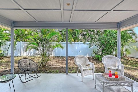 Villa ou maison à vendre à Sarasota, Floride: 3 chambres, 158.68 m2 № 2287818 - photo 7