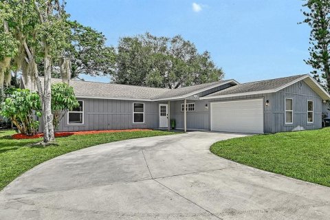 House in Sarasota, Florida 3 bedrooms, 158.68 sq.m. № 2287818