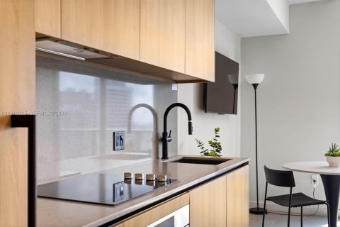 Copropriété à louer à Miami, Floride № 2045993 - photo 10