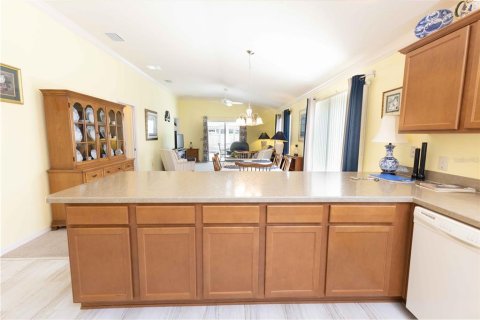 House in The Villages, Florida 3 bedrooms, 129.78 sq.m. № 2233512 - photo 7