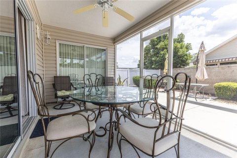 House in The Villages, Florida 3 bedrooms, 129.78 sq.m. № 2233512 - photo 20