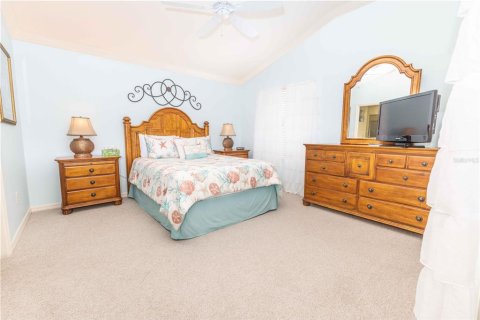 House in The Villages, Florida 3 bedrooms, 129.78 sq.m. № 2233512 - photo 9