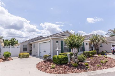 House in The Villages, Florida 3 bedrooms, 129.78 sq.m. № 2233512 - photo 27