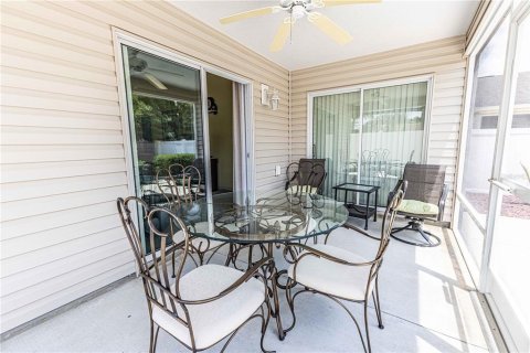 House in The Villages, Florida 3 bedrooms, 129.78 sq.m. № 2233512 - photo 21