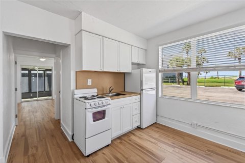 Condominio en venta en Venice, Florida, 1 dormitorio, 49.98 m2 № 2126719 - foto 8