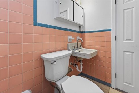 Condominio en venta en Venice, Florida, 1 dormitorio, 49.98 m2 № 2126719 - foto 10