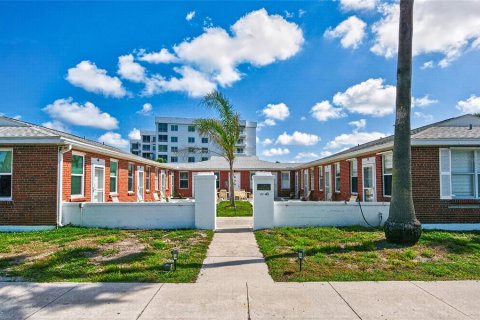Condominio en venta en Venice, Florida, 1 dormitorio, 49.98 m2 № 2126719 - foto 25