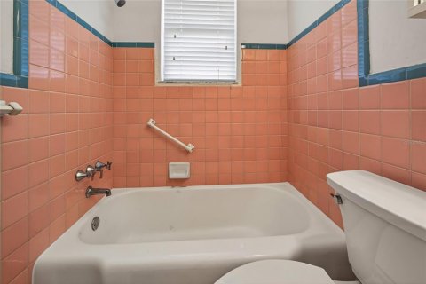 Condominio en venta en Venice, Florida, 1 dormitorio, 49.98 m2 № 2126719 - foto 11