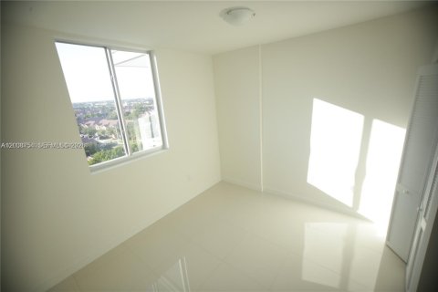 Купить кондоминиум в Дорал, Флорида 2 спальни, 99.03м2, № 2090176 - фото 10
