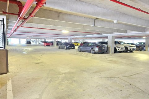 Купить кондоминиум в Дорал, Флорида 2 спальни, 99.03м2, № 2090176 - фото 20