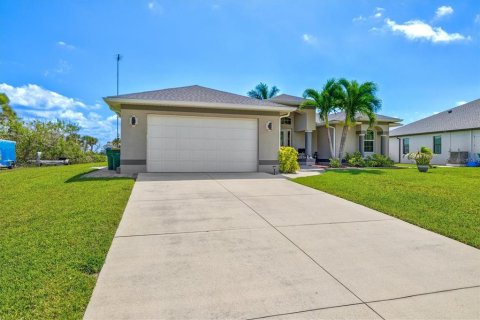 Casa en venta en Port Charlotte, Florida, 3 dormitorios, 171.22 m2 № 1621045 - foto 2