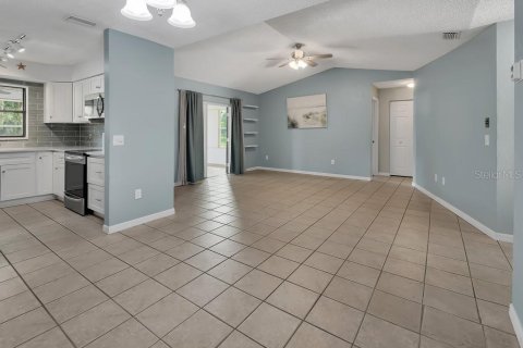 Casa en venta en De Leon Springs, Florida, 3 dormitorios, 157.47 m2 № 2157326 - foto 13