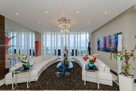 Condo in Aventura, Florida, 5 bedrooms  № 1949543 - photo 6