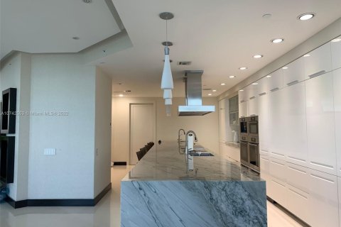 Condo in Aventura, Florida, 5 bedrooms  № 1949543 - photo 9