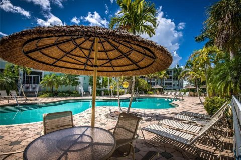 Copropriété à louer à Port Charlotte, Floride: 3 chambres, 170.1 m2 № 291393 - photo 2