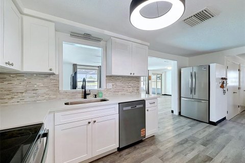 Casa en venta en Hudson, Florida, 2 dormitorios, 153.94 m2 № 2116761 - foto 11