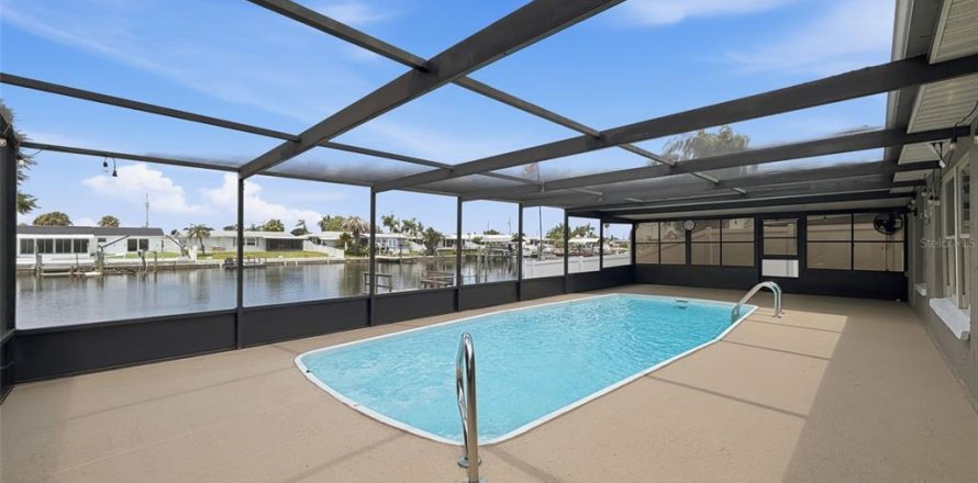 Casa en Hudson, Florida 2 dormitorios, 153.94 m2 № 2116761