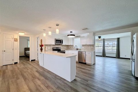 Casa en venta en Hudson, Florida, 2 dormitorios, 153.94 m2 № 2116761 - foto 13