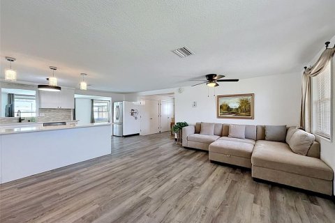 Casa en venta en Hudson, Florida, 2 dormitorios, 153.94 m2 № 2116761 - foto 6