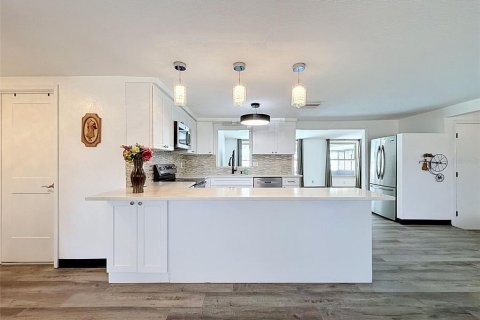 Casa en venta en Hudson, Florida, 2 dormitorios, 153.94 m2 № 2116761 - foto 3